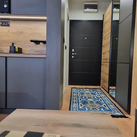 Anima Bela Reka C121, *