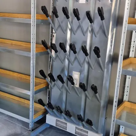 Anima Bela Reka C121, Brzeće